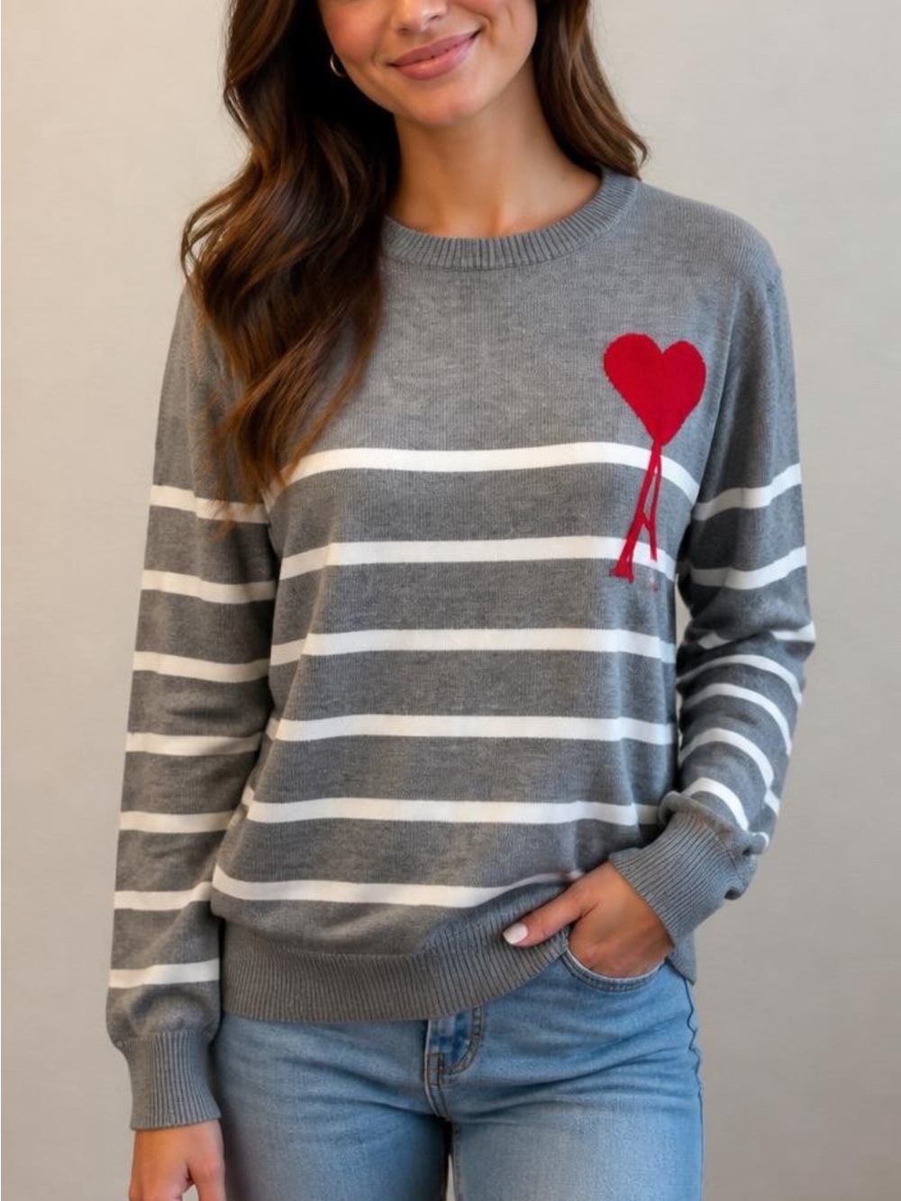 Ami Gray & White Striped Crew Sweater De Cour Red Heart Motif Sz M **READ**